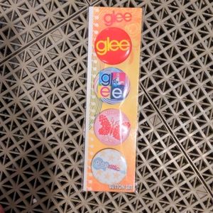 NIB Glee button set